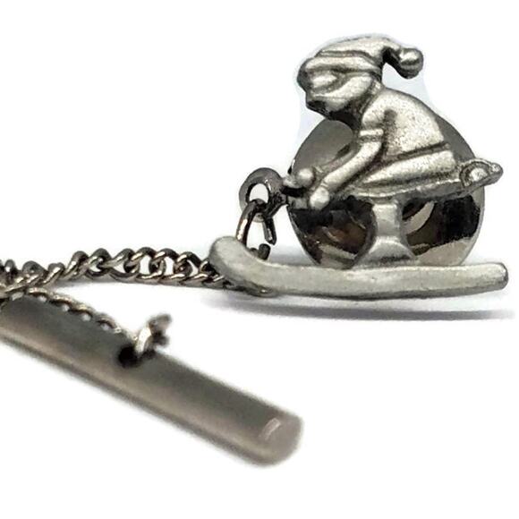 Vintage Ski Theme Silver Tie Tack with Chain, Vintage Men's Accesories - Picture 1 of 9